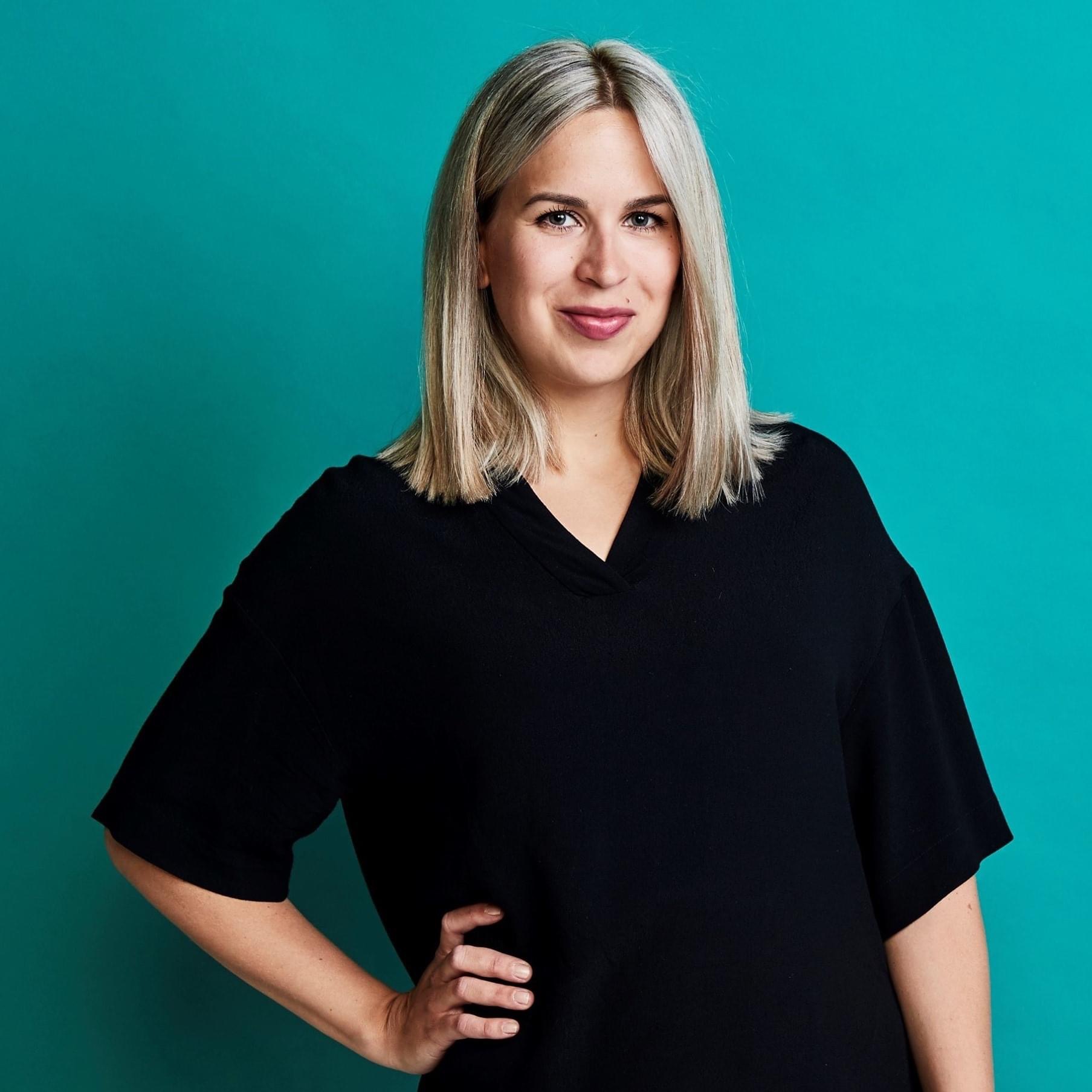 laura-bjoCC88rkskog.jpg (259 KB)