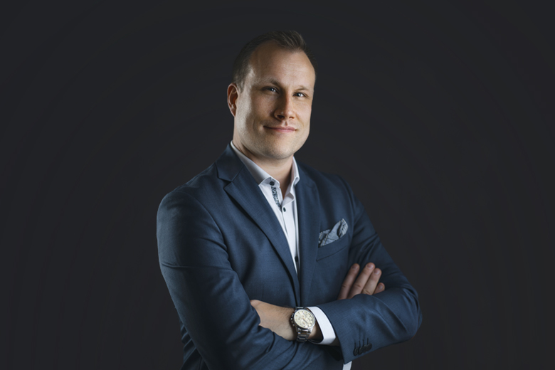 sani-leino_kuva-tuomas-kujansuu-1.jpg