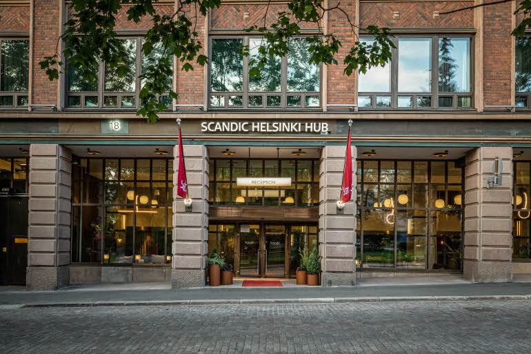 scandic-helsinki-hub-facade-1.jpg (97 KB)