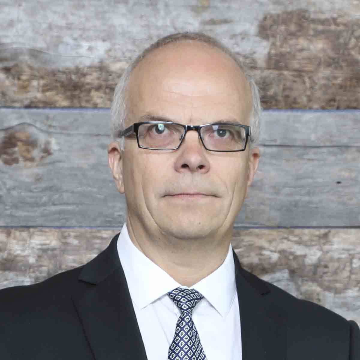 jarmo_hillebrand_pieni.jpg (64 KB)