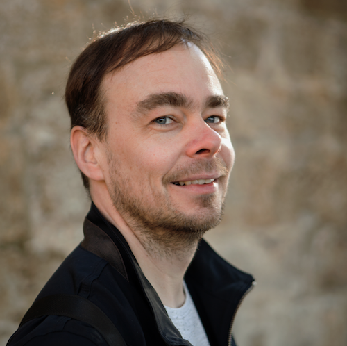 tatu_nelioCC88.png (294 KB)