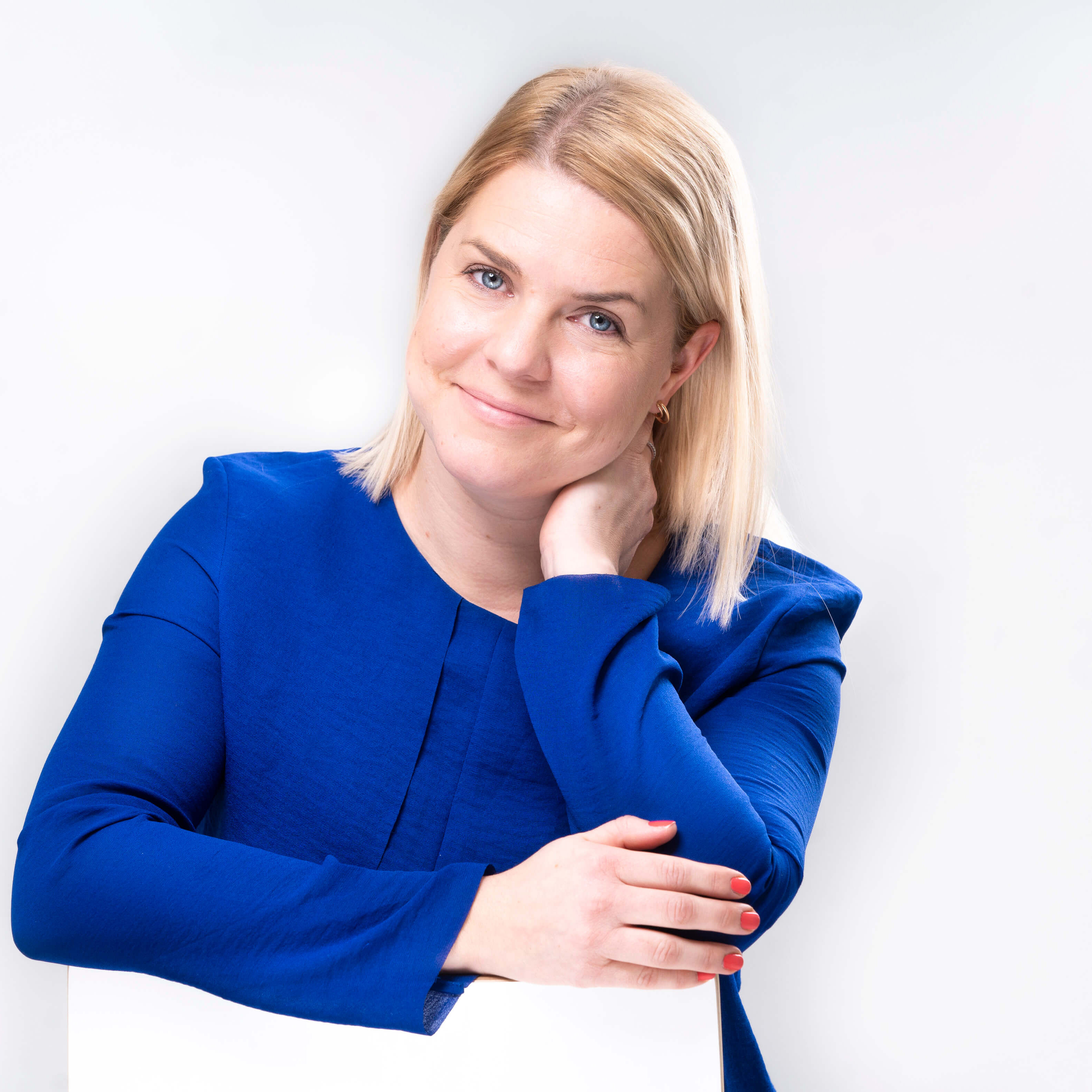 emmi_tiilikainen-1x1.jpg (1.17 MB)