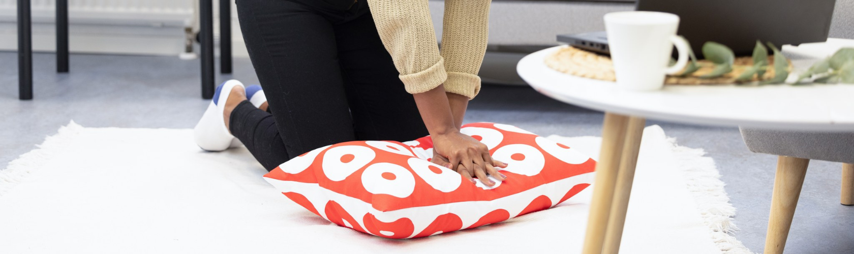 FRK Första Hjälpen FHJ 1<sup>&reg;</sup> (16 t) kombinationsutbildning